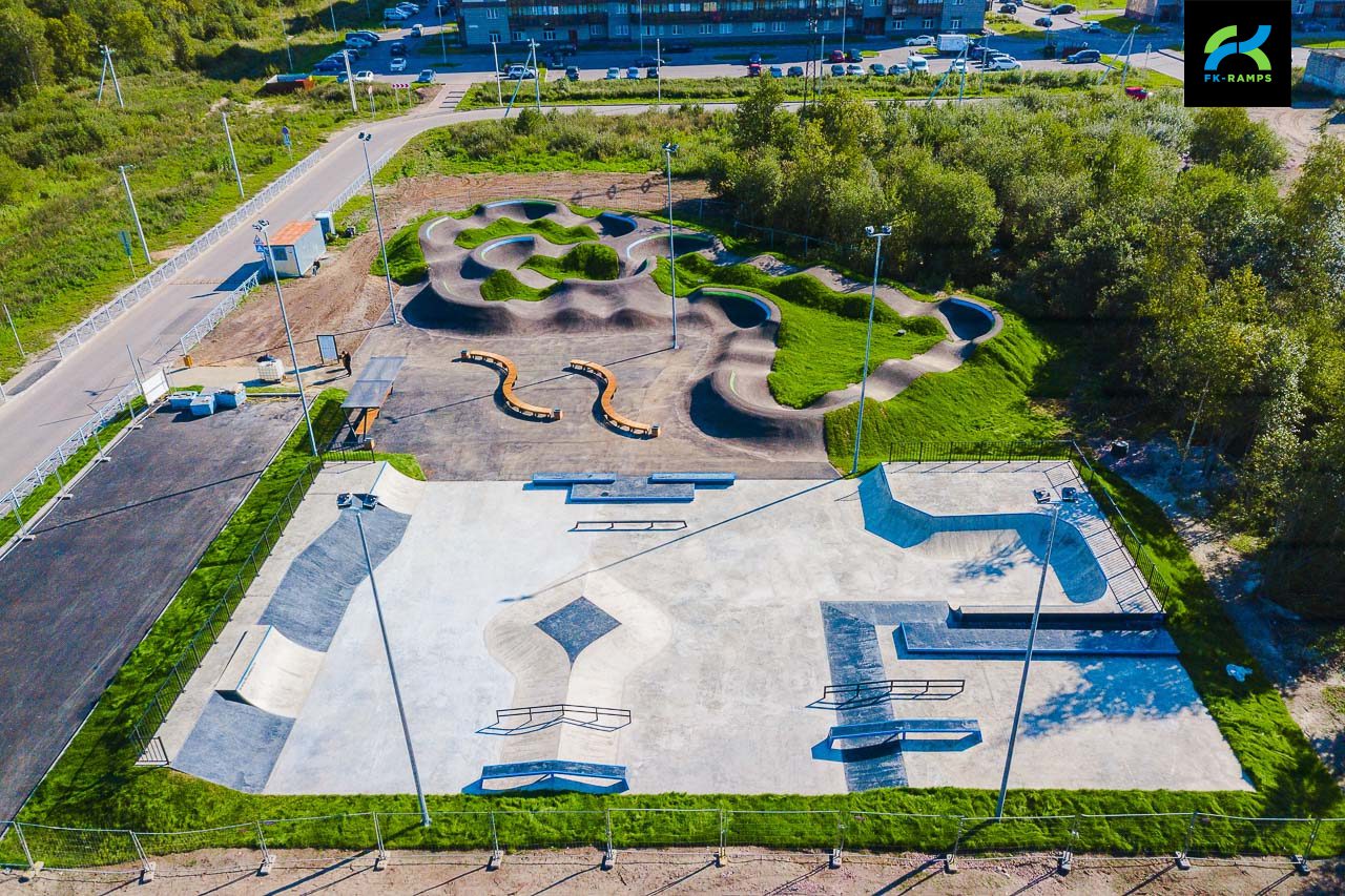 Бетонный скейт-парк и асфальтовый памп-трек в Кировске photo