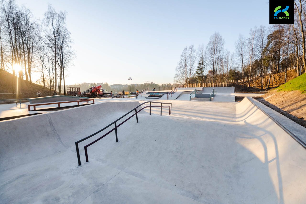 Скейт-парк и памп трек на Песчанке, Всеволожск photo