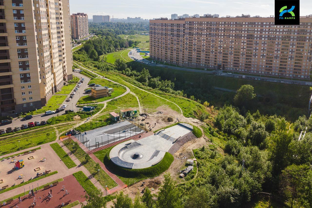 Бетонный скейт-парк Новое Девяткино photo