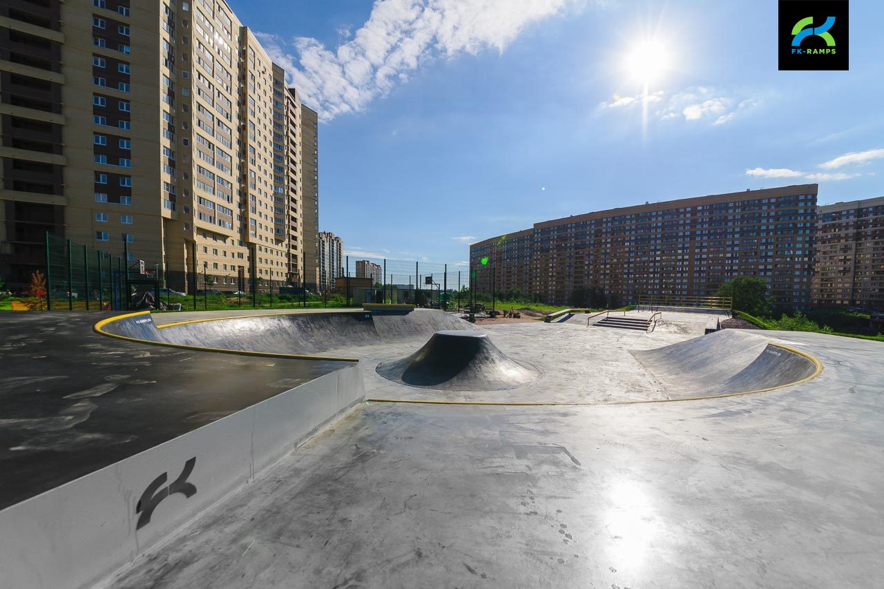 Бетонный скейт-парк Новое Девяткино photo