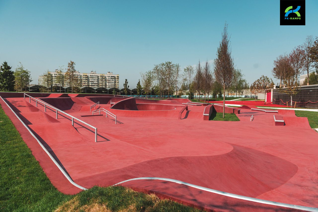 Бетонный скейт-парк в Краснодаре photo