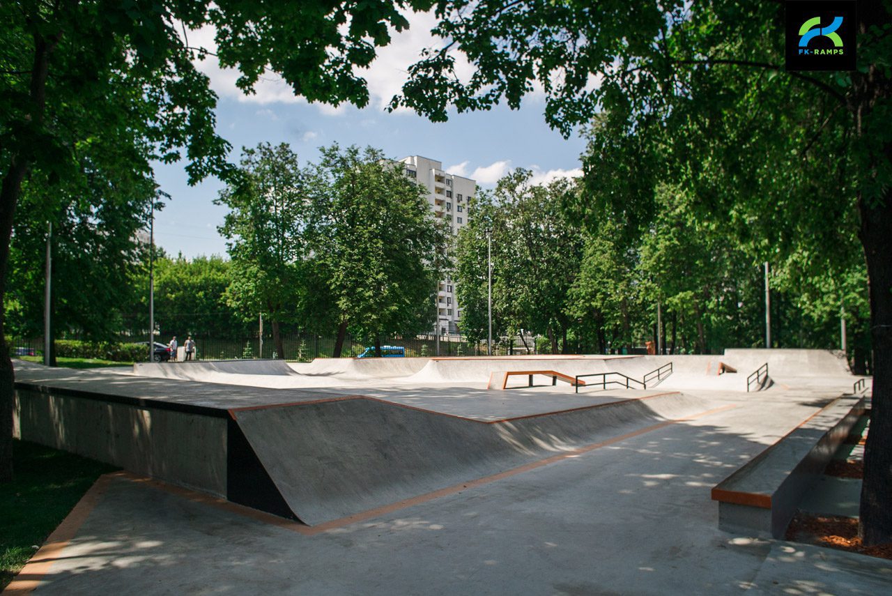 Бетонный скейт-парк LSD Park 2.0 на ул. Удальцова photo