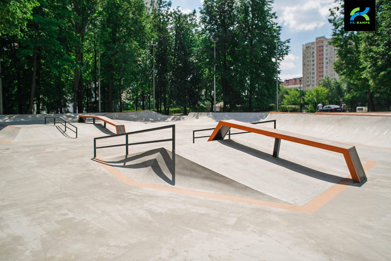 Бетонный скейт-парк LSD Park 2.0 на ул. Удальцова photo
