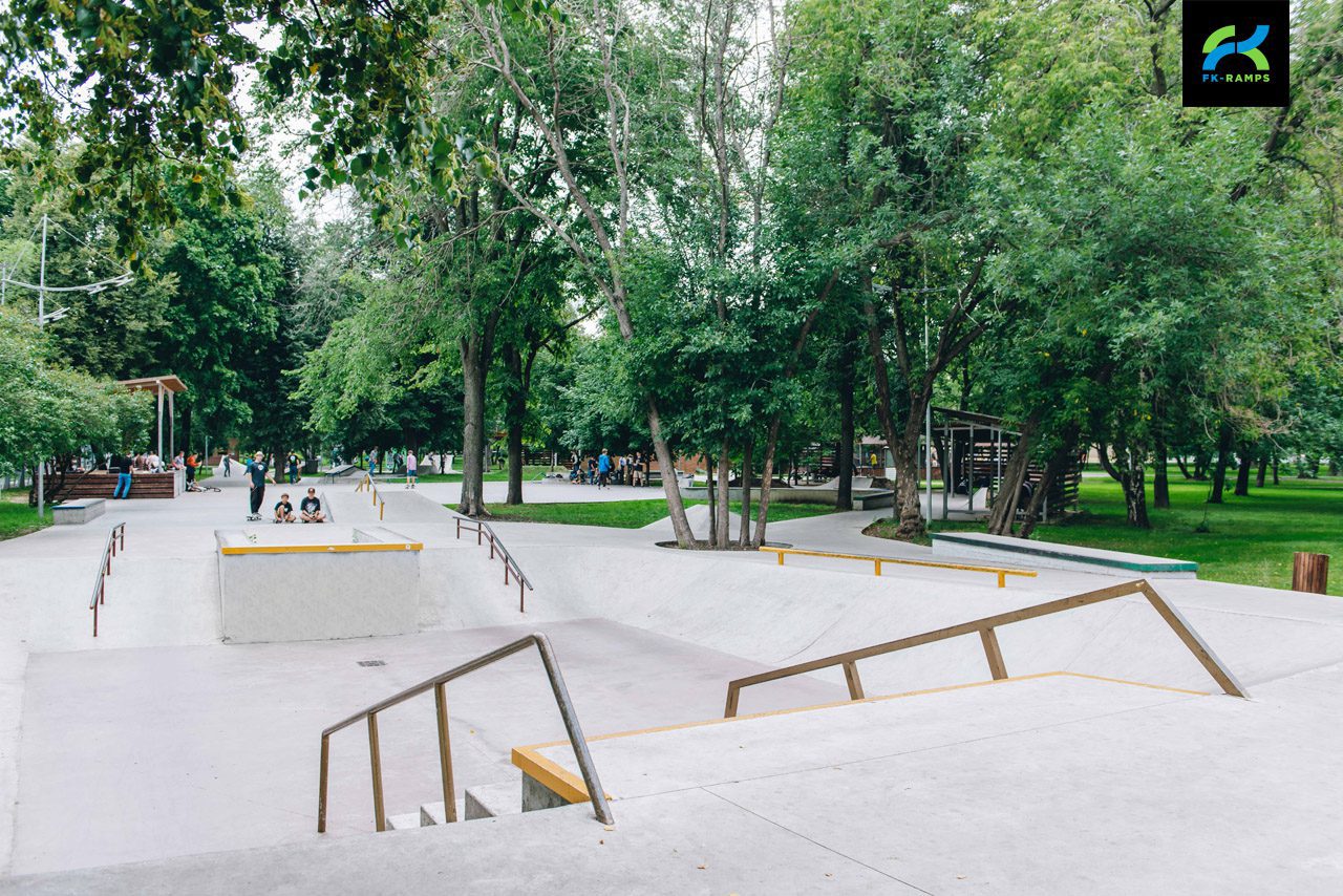 Бетонный скейт-парк Ferma в Перово photo