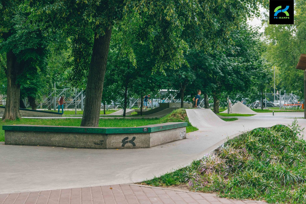 Бетонный скейт-парк Ferma в Перово photo