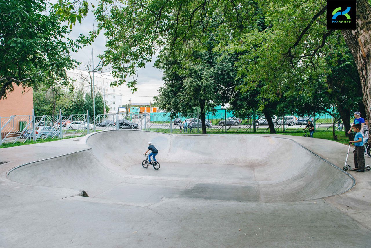 Бетонный скейт-парк Ferma в Перово photo