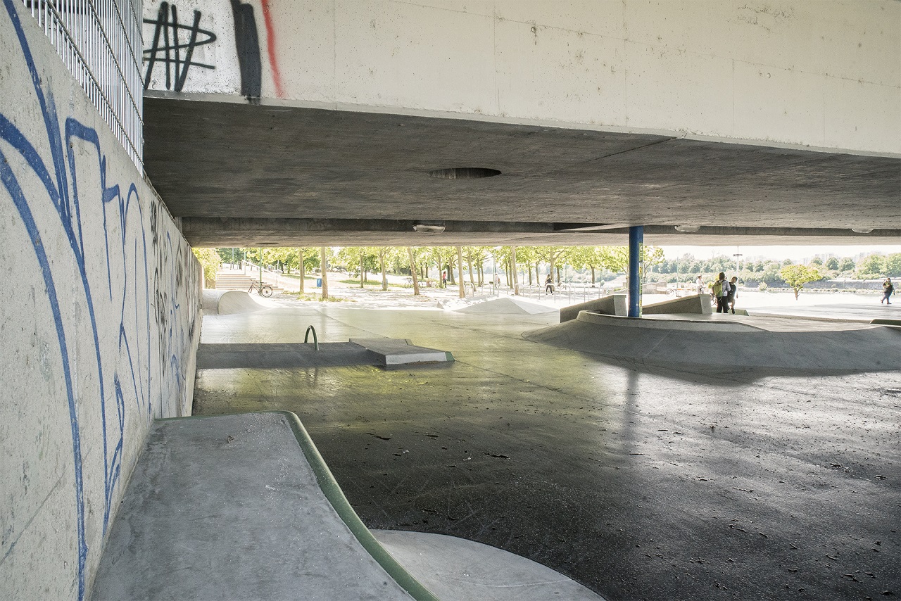 Copa Beach Plaza Skatepark photo 3