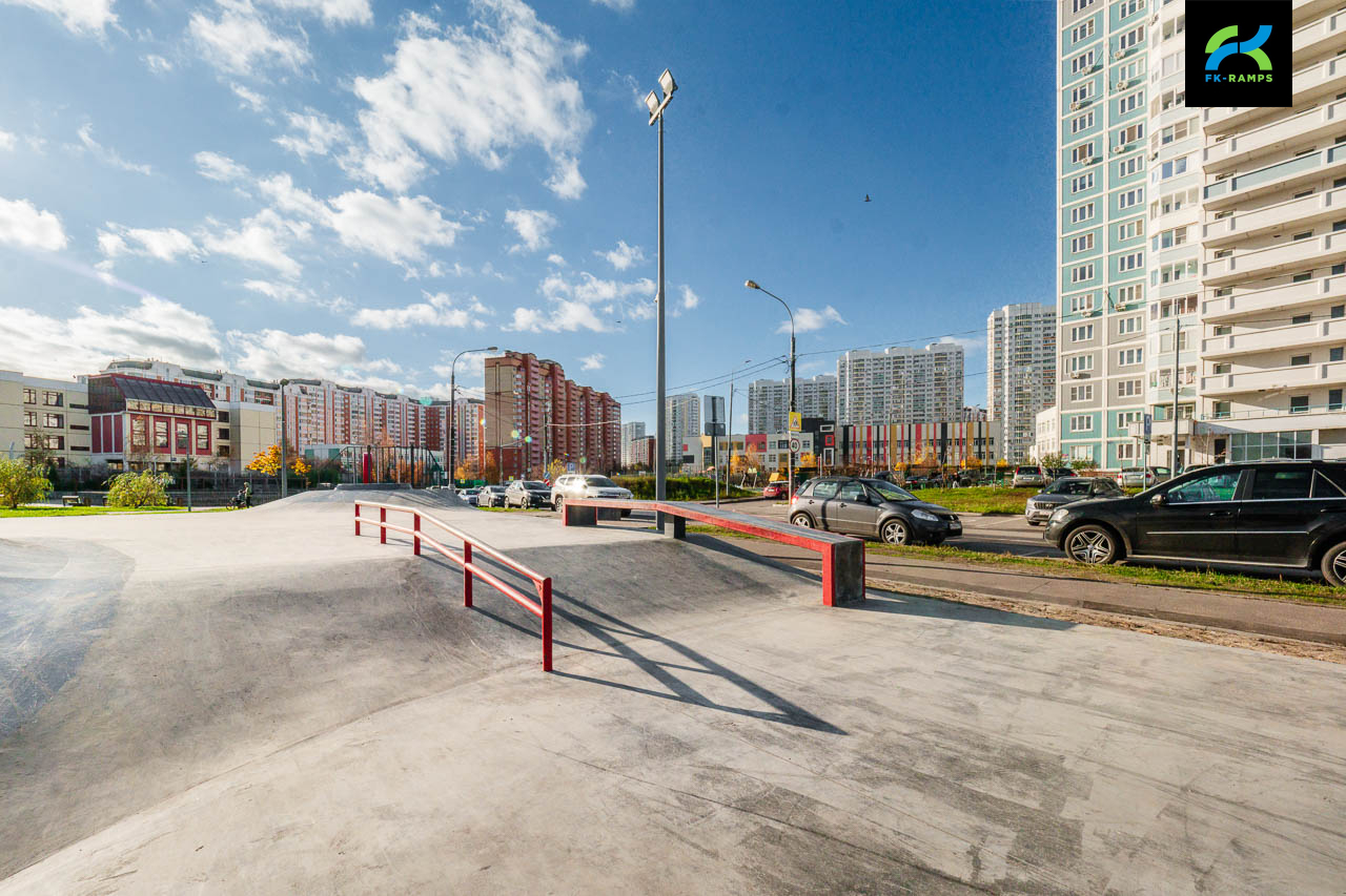 Бетонный скейт-парк на ул.Люберка (МСК) photo