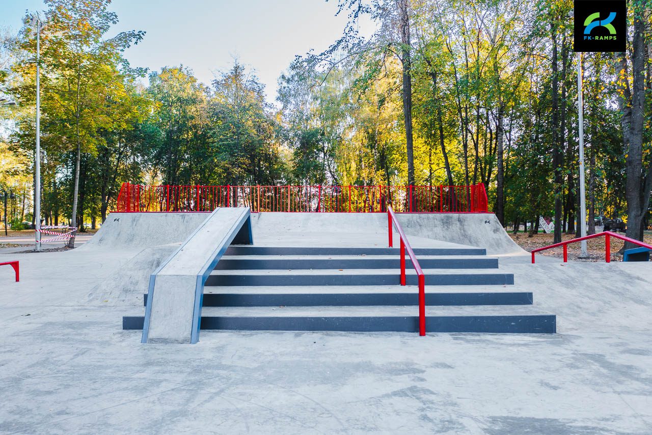 Скейт-парк и памп-трек в Серпухове photo