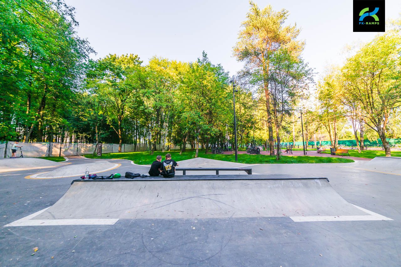 Бетонный скейт-парк в Дедовске photo