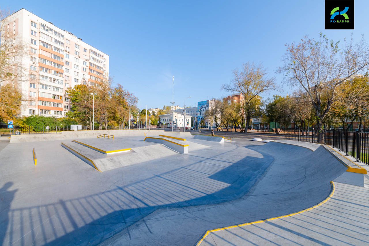 Скейт-парк на ул. Гастелло Москва photo