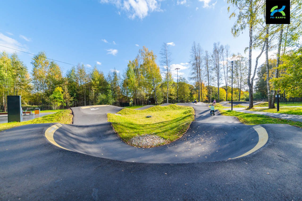 Скейт-парк и памп-трек в Талдоме photo