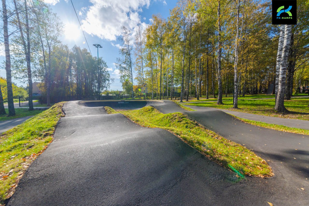 Скейт-парк и памп-трек в Талдоме photo