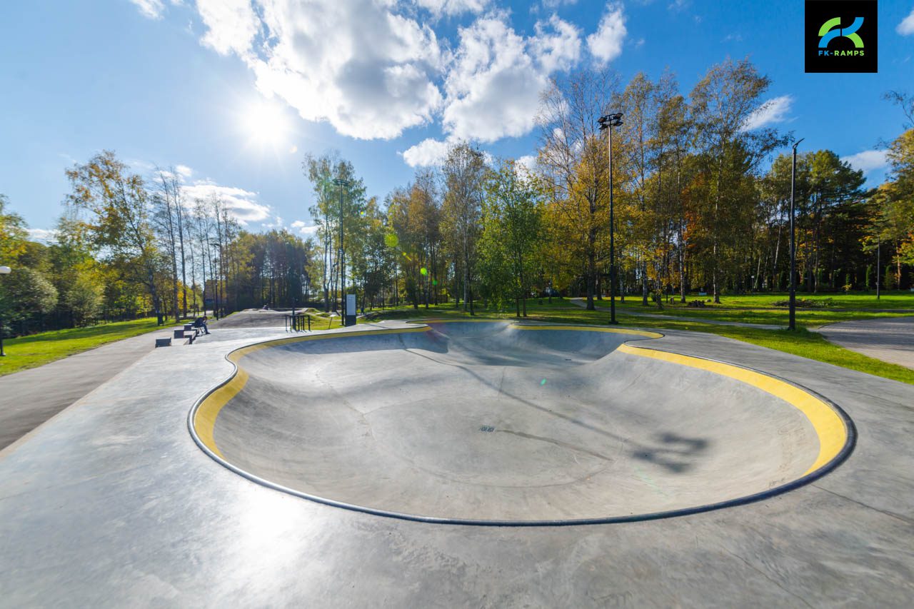 Скейт-парк и памп-трек в Талдоме photo