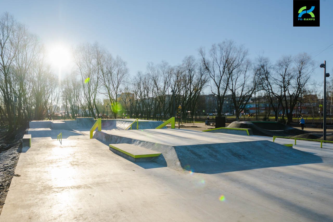 Скейт-парк и памп-трек в Пушкине photo