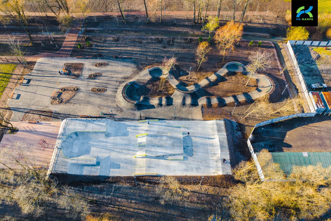 Скейт-парк и памп-трек в Пушкине photo