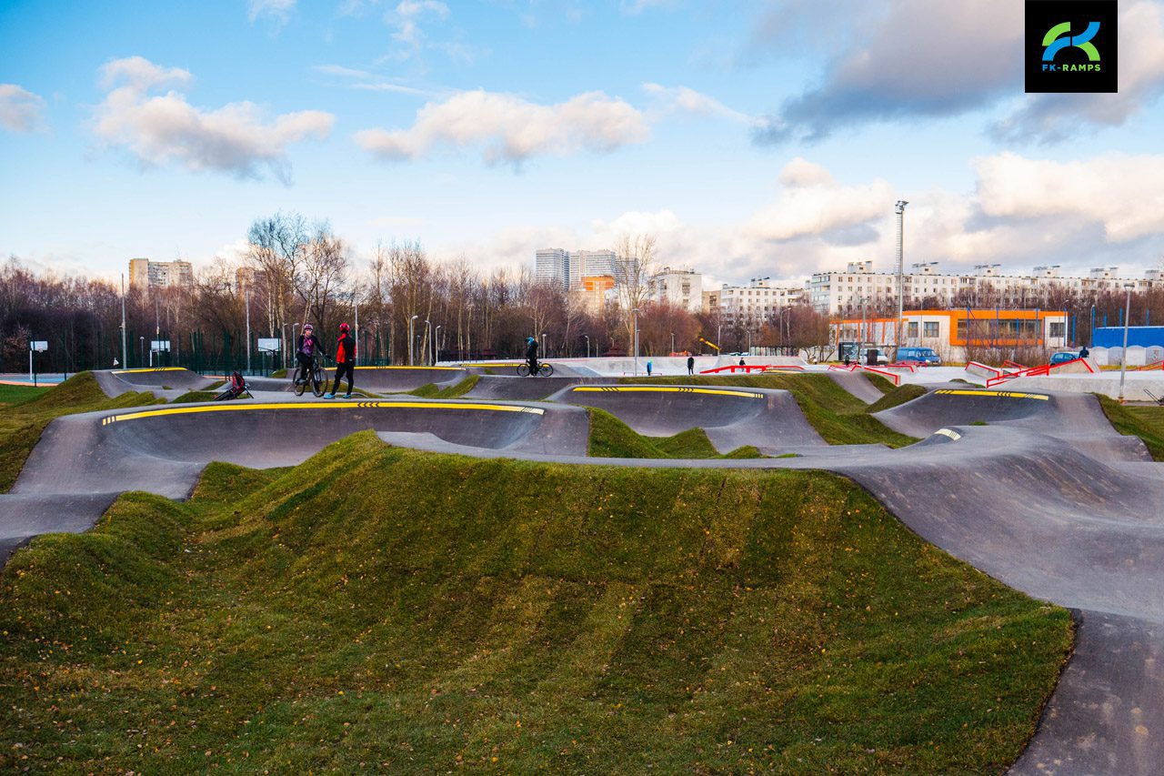 Скейт-парк и памп-трек на Южной (Москва) photo