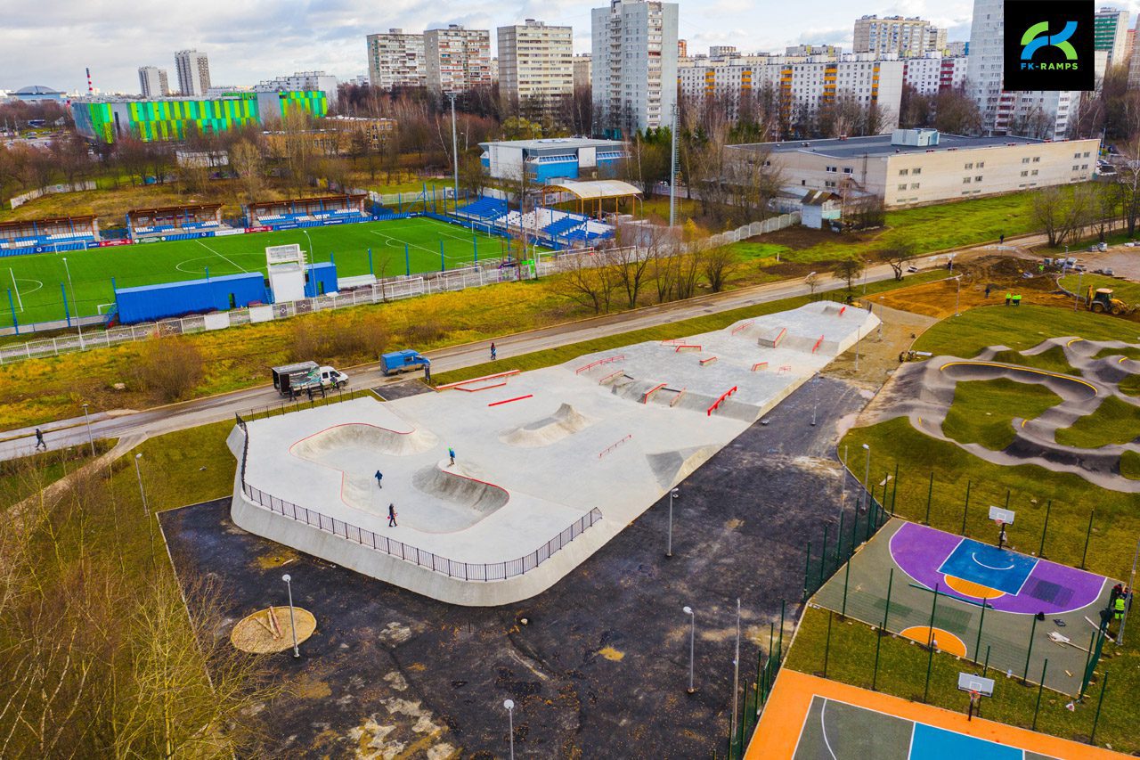 Скейт-парк и памп-трек на Южной (Москва) photo