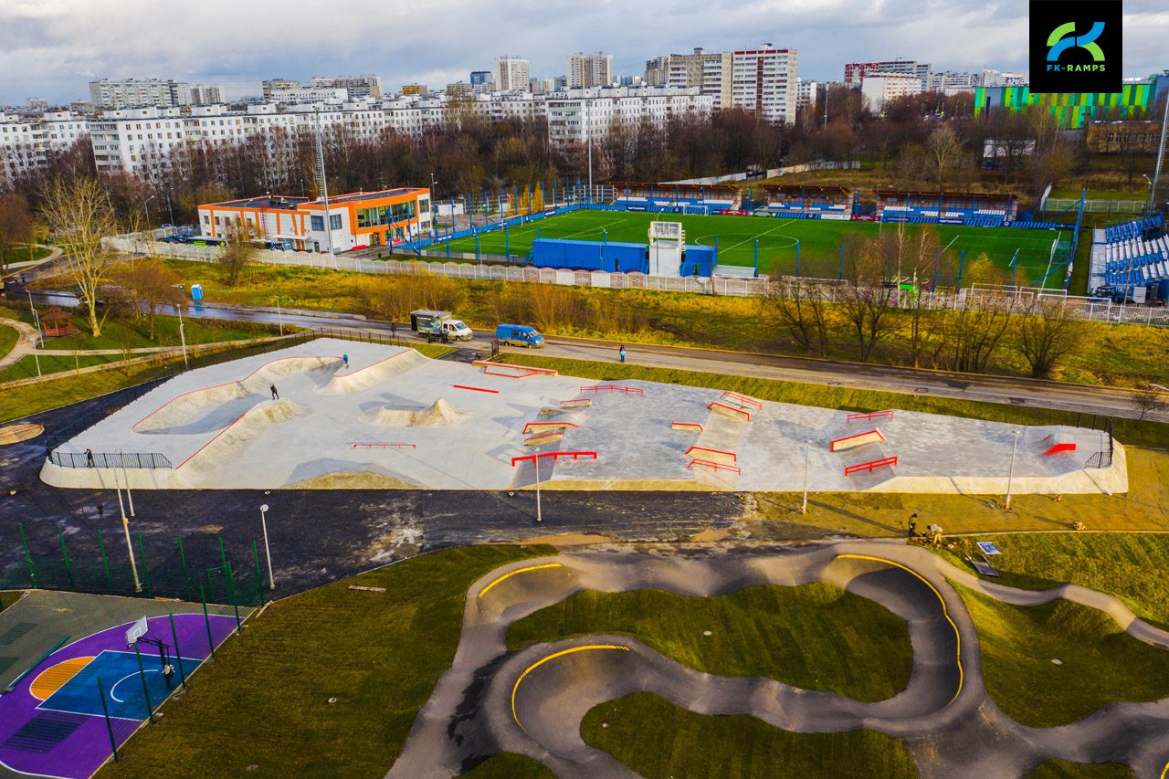 Скейт-парк и памп-трек на Южной (Москва) photo
